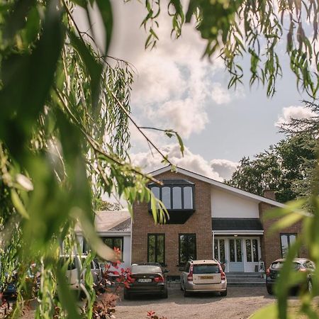 En-Suite Double Room. Dublin Airport, Fairyhouse, Tayto Park, Ashbourne Close By. Ngoại thất bức ảnh